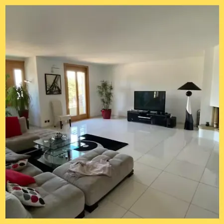 Magnifique T3 Spacieux De 150 M Carres Vue Leman Apartament *
