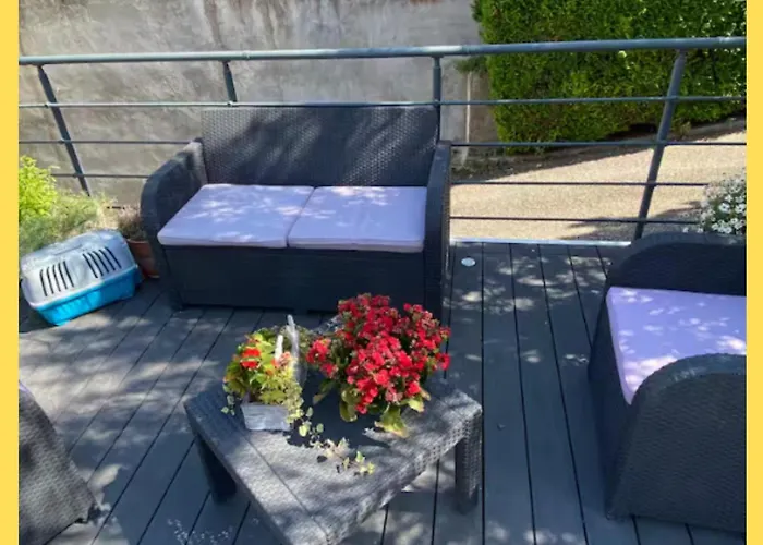 Magnifique T3 Spacieux De 150 M Carres Vue Leman *