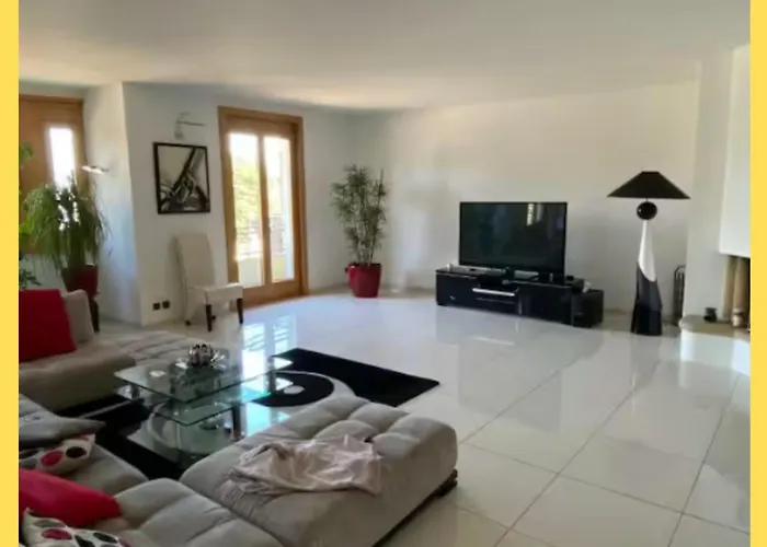 Magnifique T3 Spacieux De 150 M Carres Vue Leman Apartament *